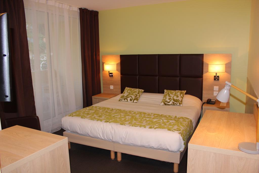 Royal Hotel