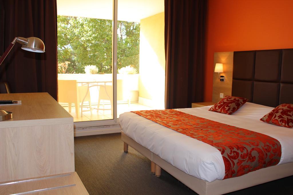 Royal 3* Cassis
