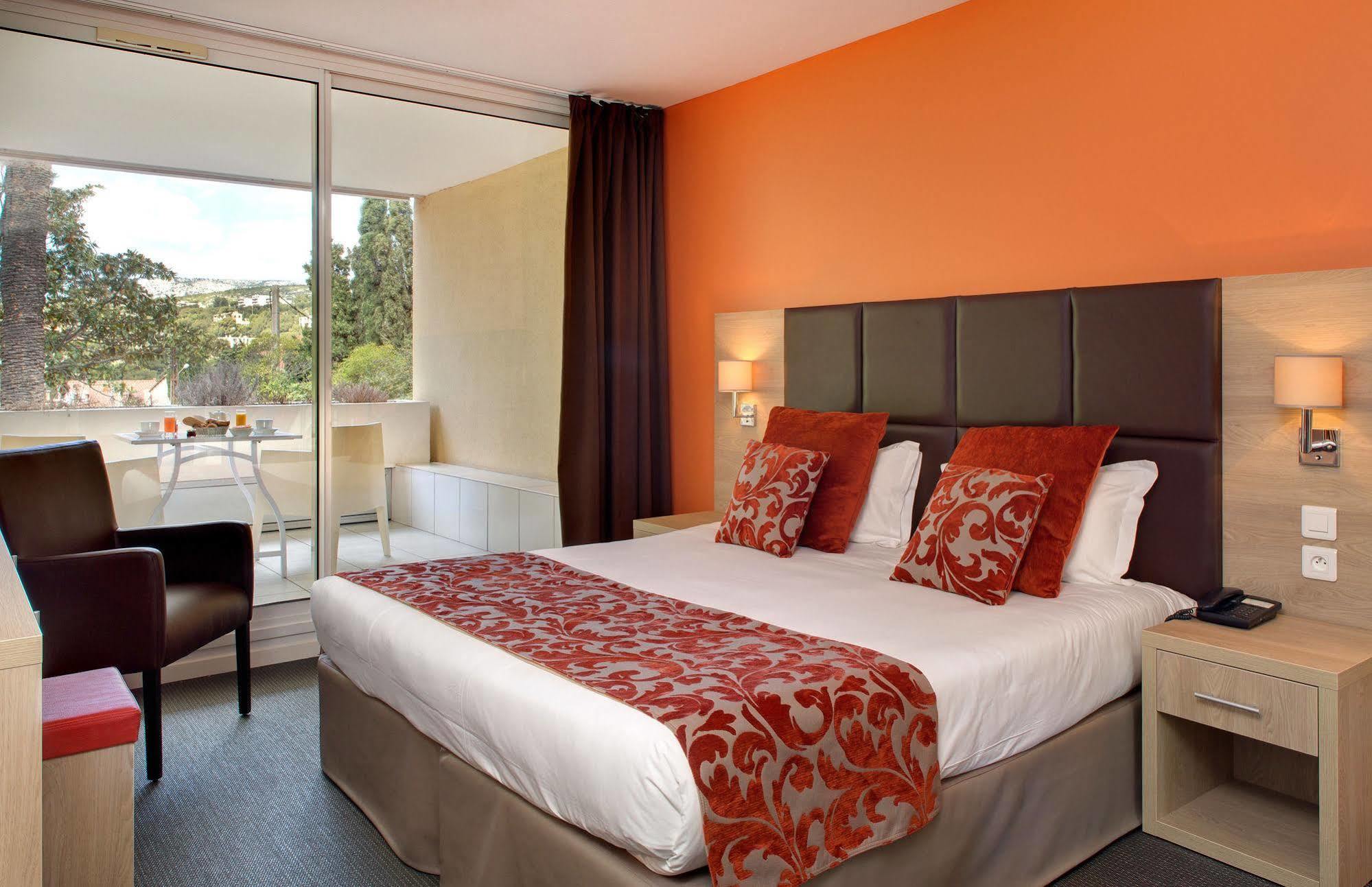 Hotel Royal 3*